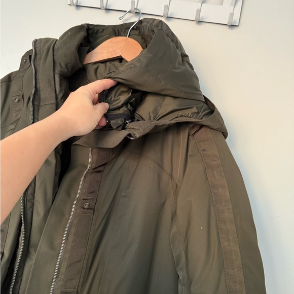 Lululemon Out in the Elements 3 in 1 goose down parka. Size 6. - Picture 8 of 11
